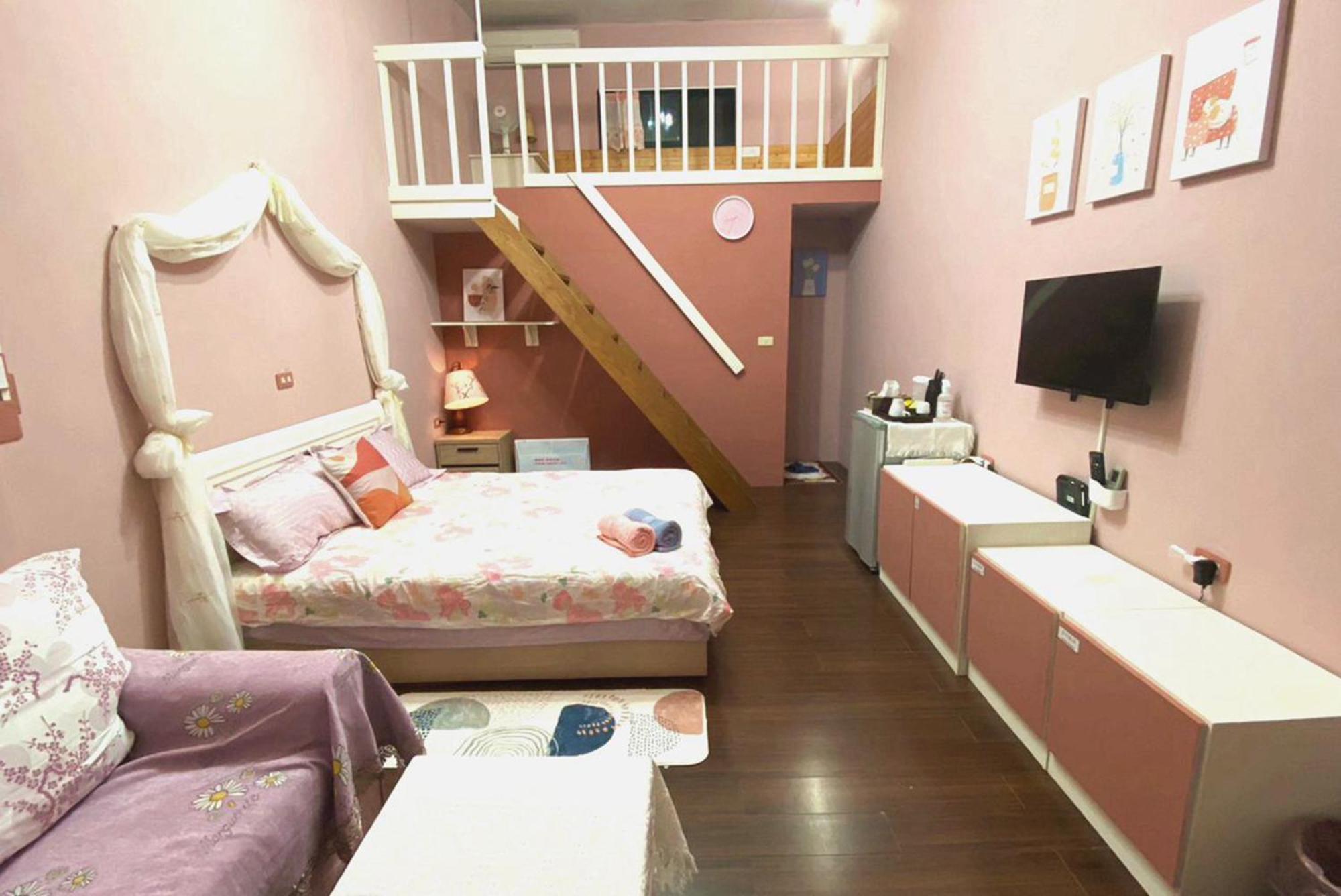 Lowkey B&B 푸리 외부 사진